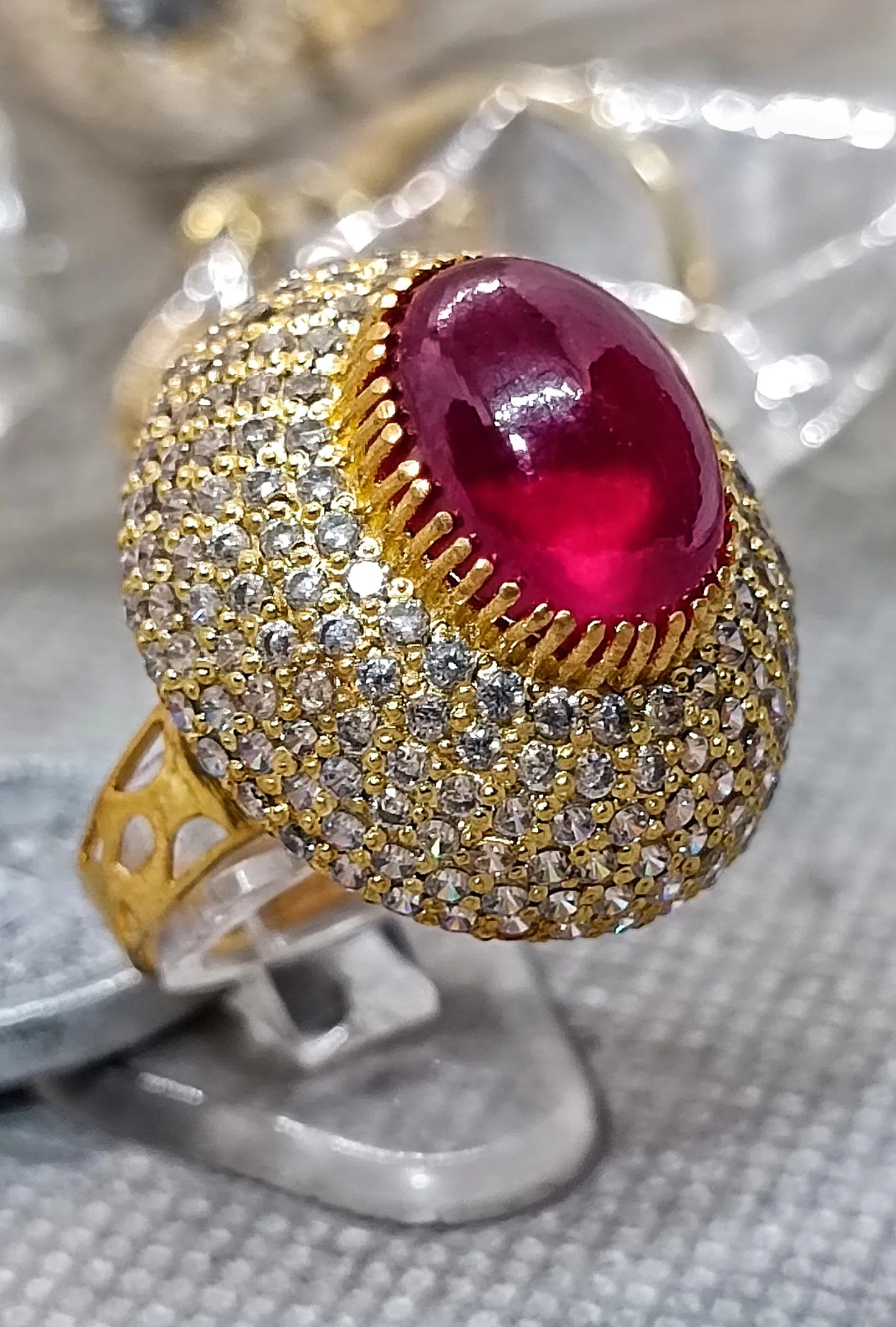 Floral Design Ruby & Diamond Ring 14K Yellow Gold