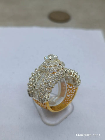 Beautiful Zirconia Stone Ring 154